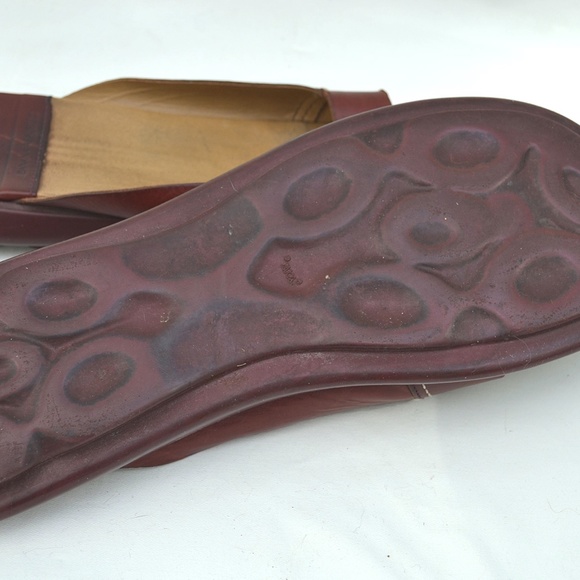 Banana Republic Sandals, Burgundy Red Sandals - Picture 4 of 4